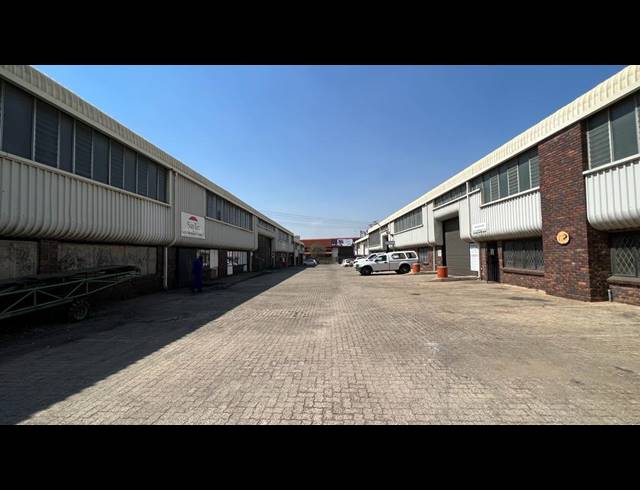 6,251M² WAREHOUSE FOR SALE IN SELBY